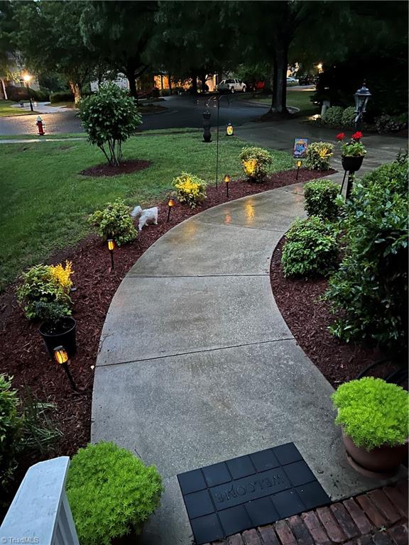 2431 Tweedmore Court High Point, NC 27265 - Photo 5 of 10