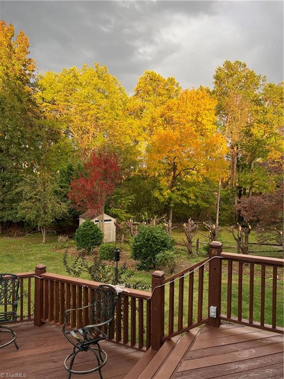 2431 Tweedmore Court High Point, NC 27265 - Photo 6 of 10