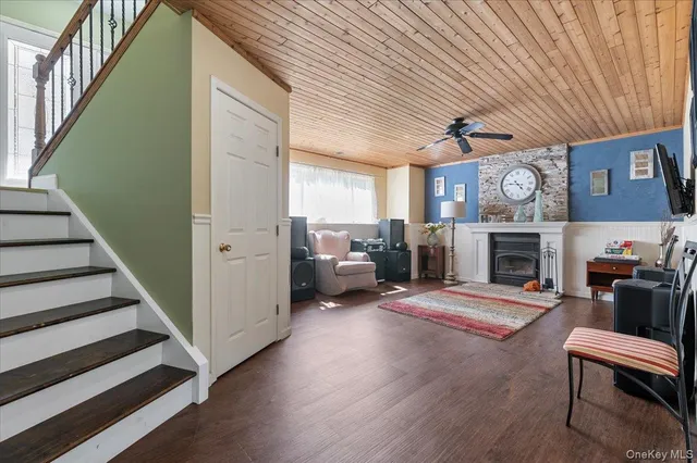 $720,000 | 101 Plymouth Avenue, East Patchogue, NY 11772