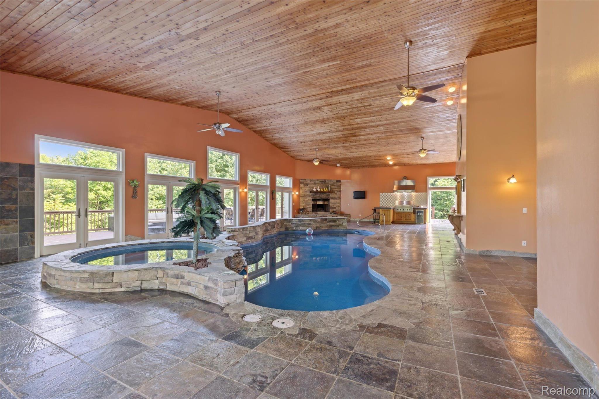 10205 Fenton Road Fenton, MI 48430 - Photo 49 of 96 Gallery Image 49