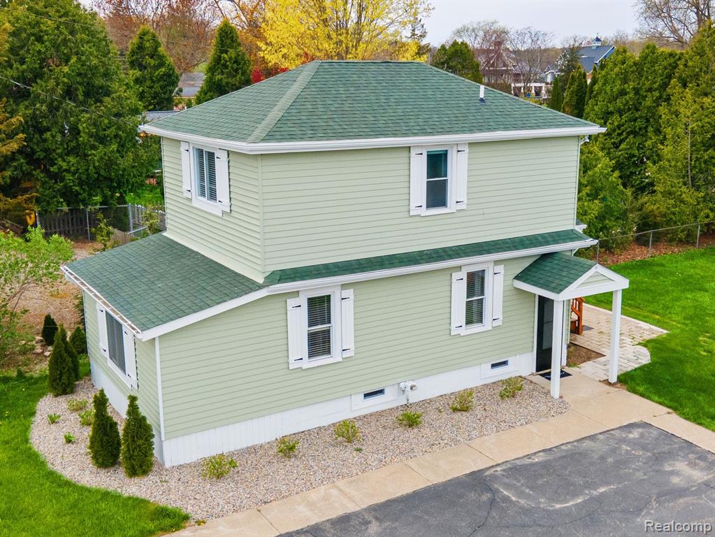 1319 Rochester Road Leonard, MI 48367 - Photo 2 of 51