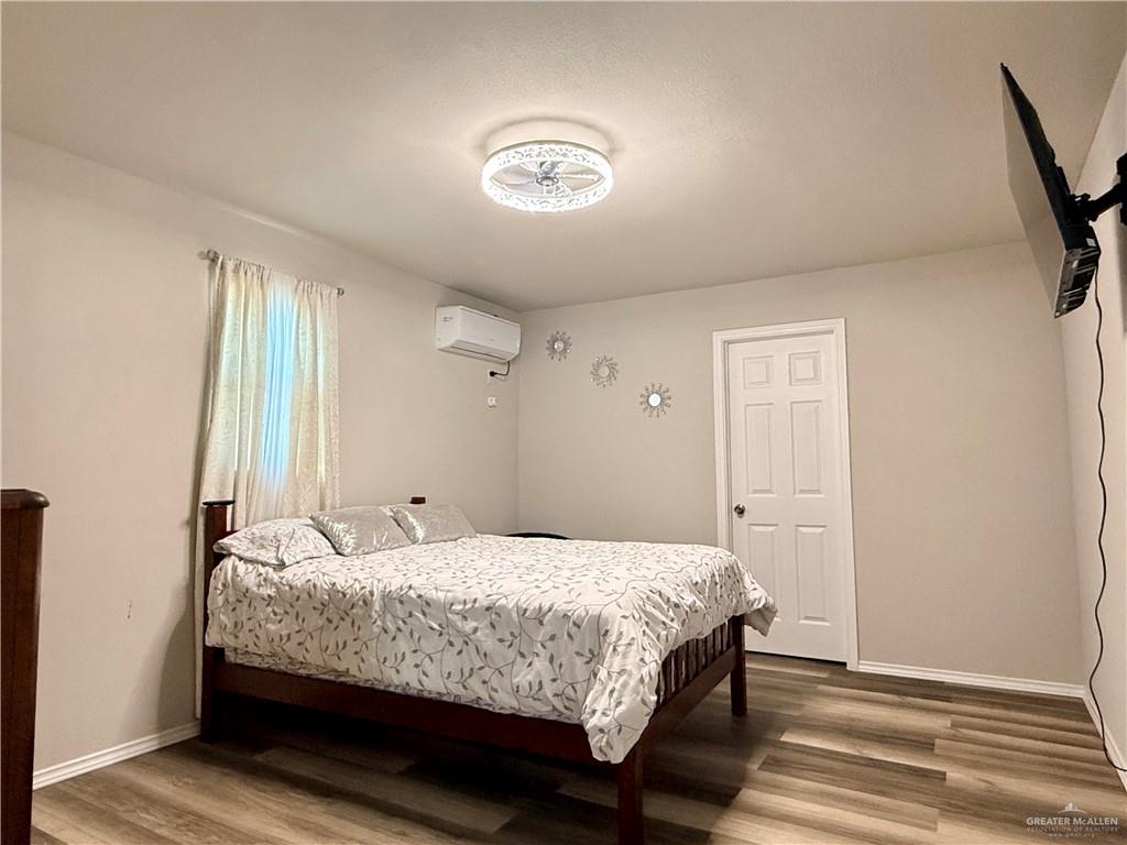 10766 North Minnesota Road Mission, TX 78574 - Photo 5 of 39