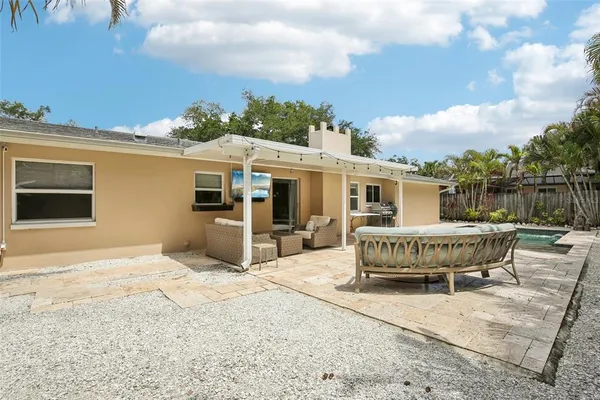 $599,000 | 2131 Viola Drive, Clearwater, FL 33764