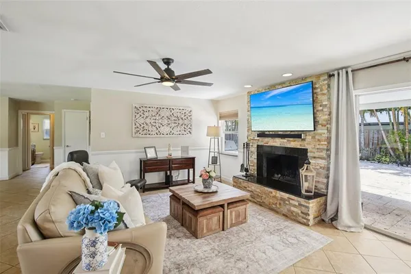 $599,000 | 2131 Viola Drive, Clearwater, FL 33764