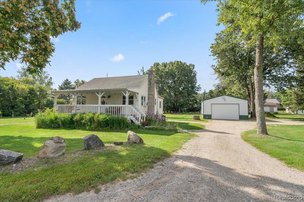 2725 Norton Road Howell, MI 48843 - Photo 4 of 11