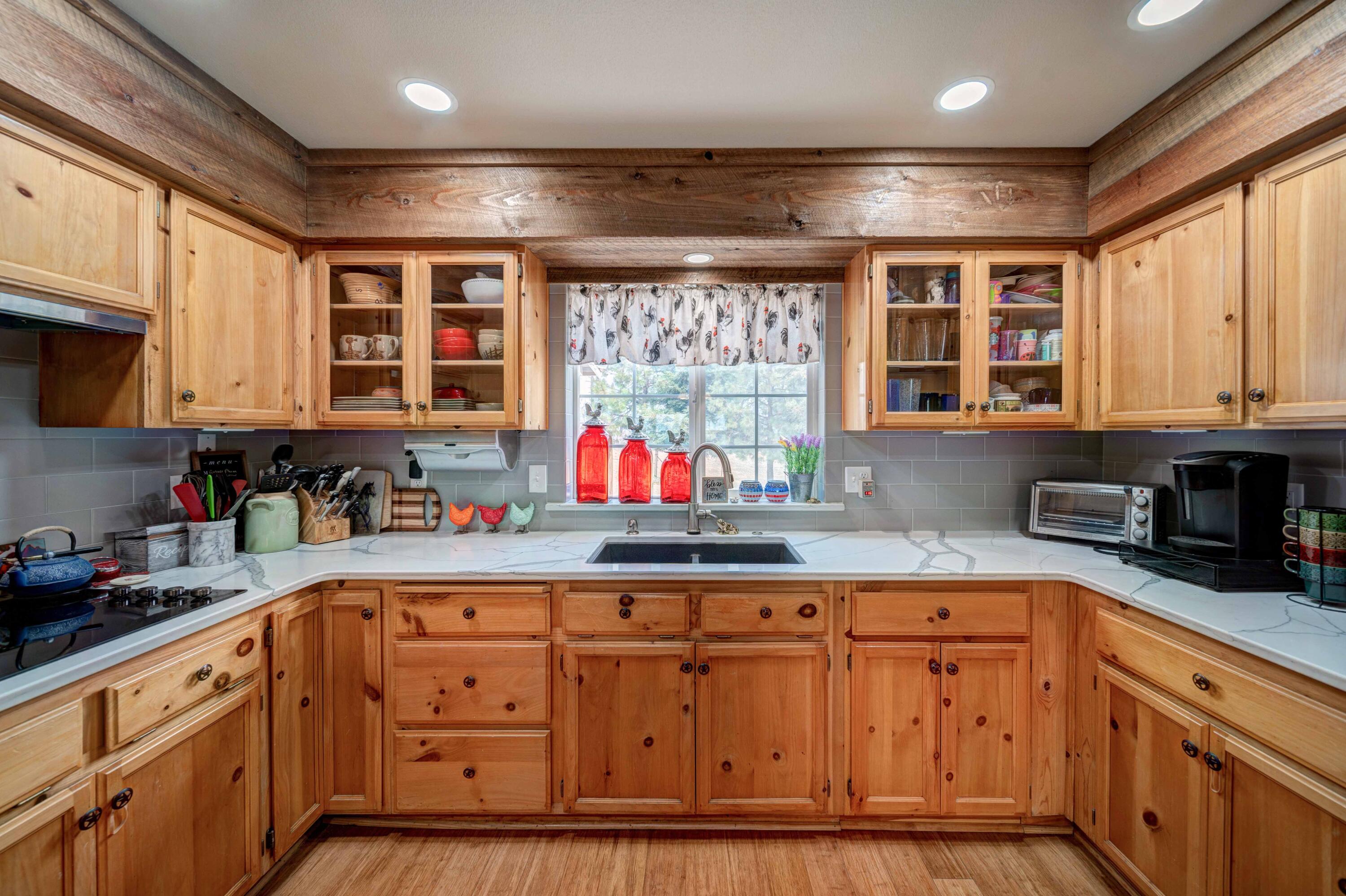 14944 Tollhouse Road Shasta, CA 96087 - Photo 14 of 61 Kitchen