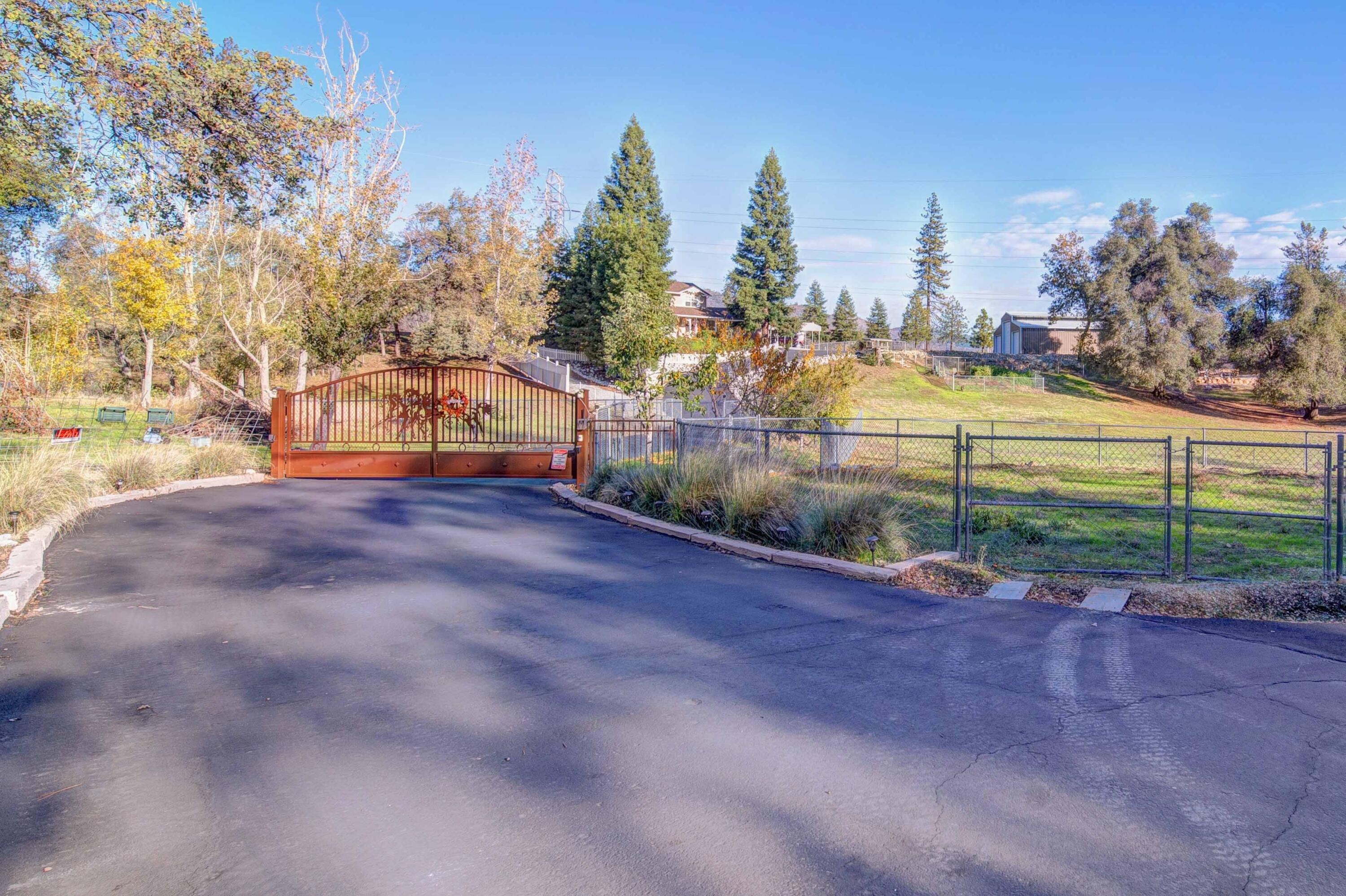 14944 Tollhouse Road Shasta, CA 96087 - Photo 61 of 61 Entry Gate/ Pasture