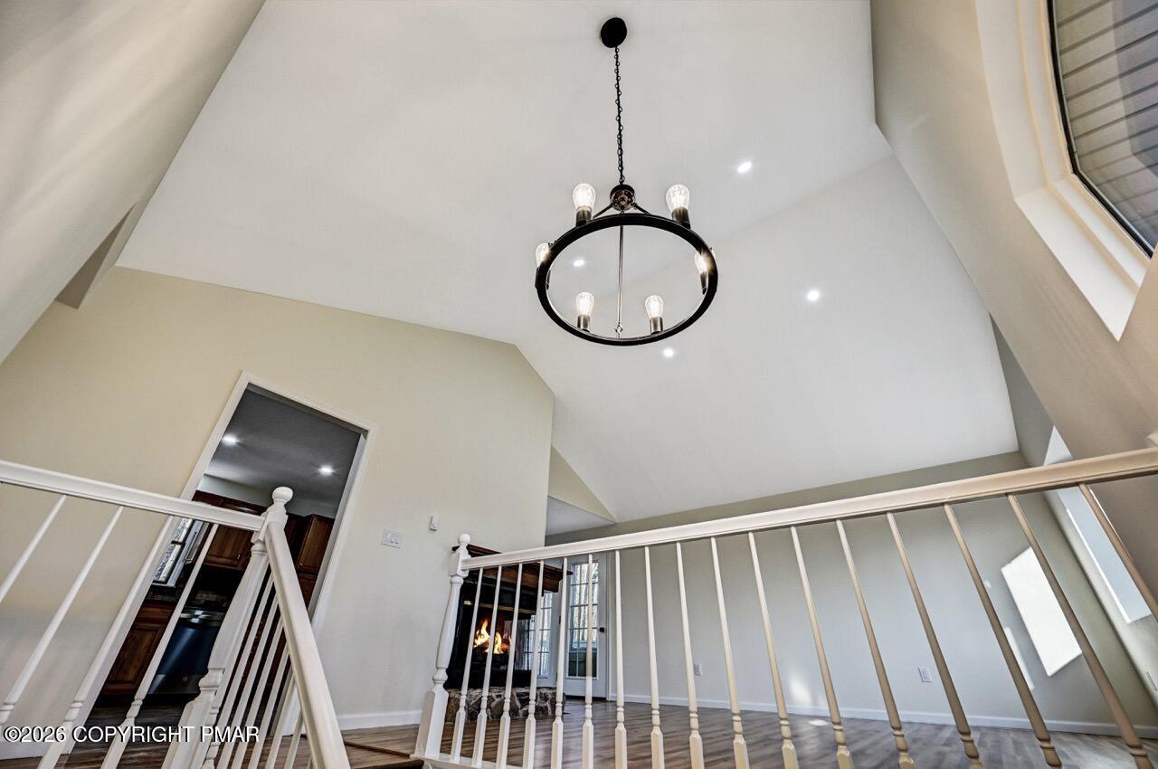 171 Foothill Boulevard Effort, PA 18330 - Photo 7 of 61 ENTRANCE