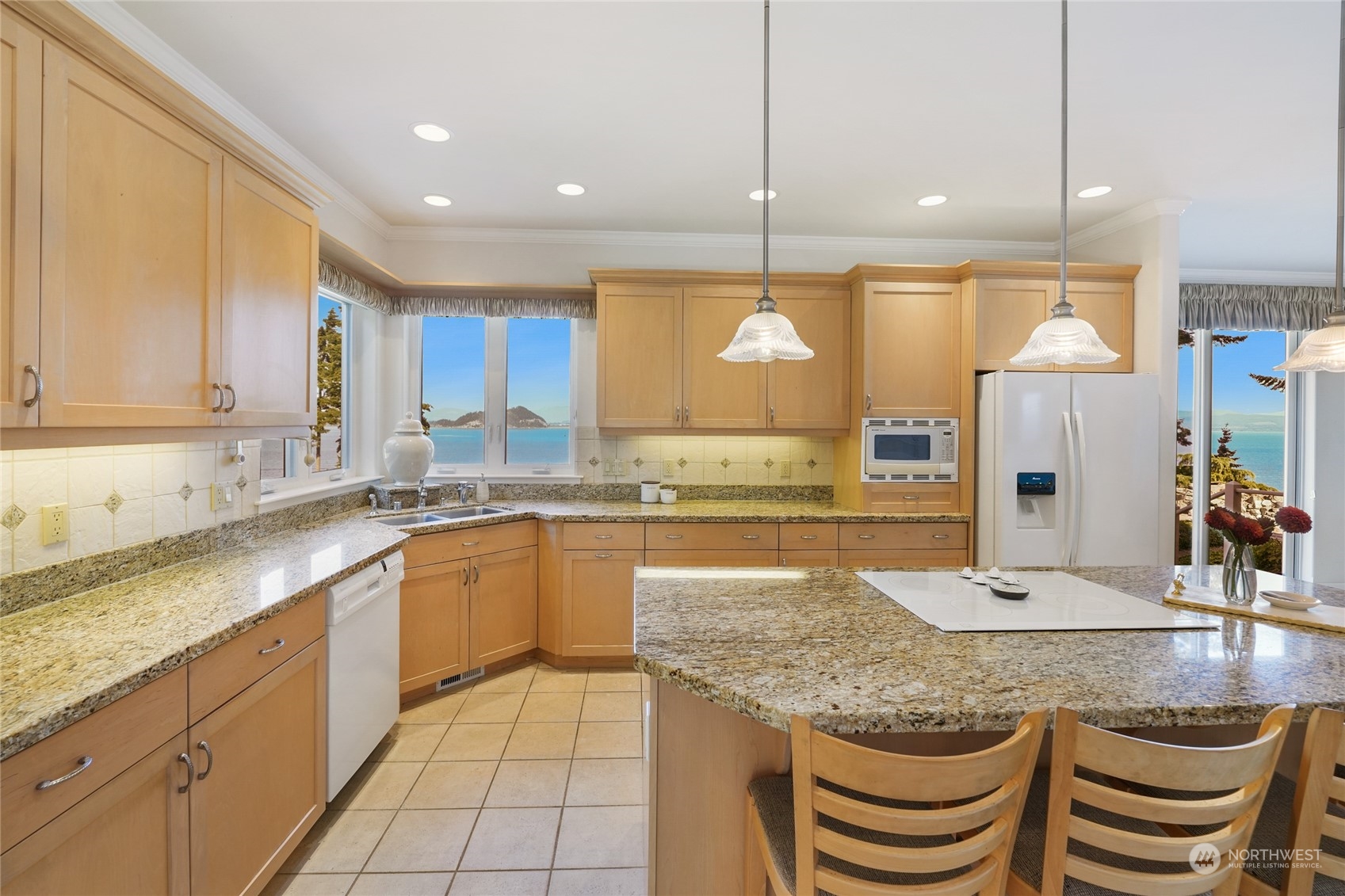3344 Green Road Oak Harbor, WA 98277 - Photo 14 of 39 Gallery Image 14