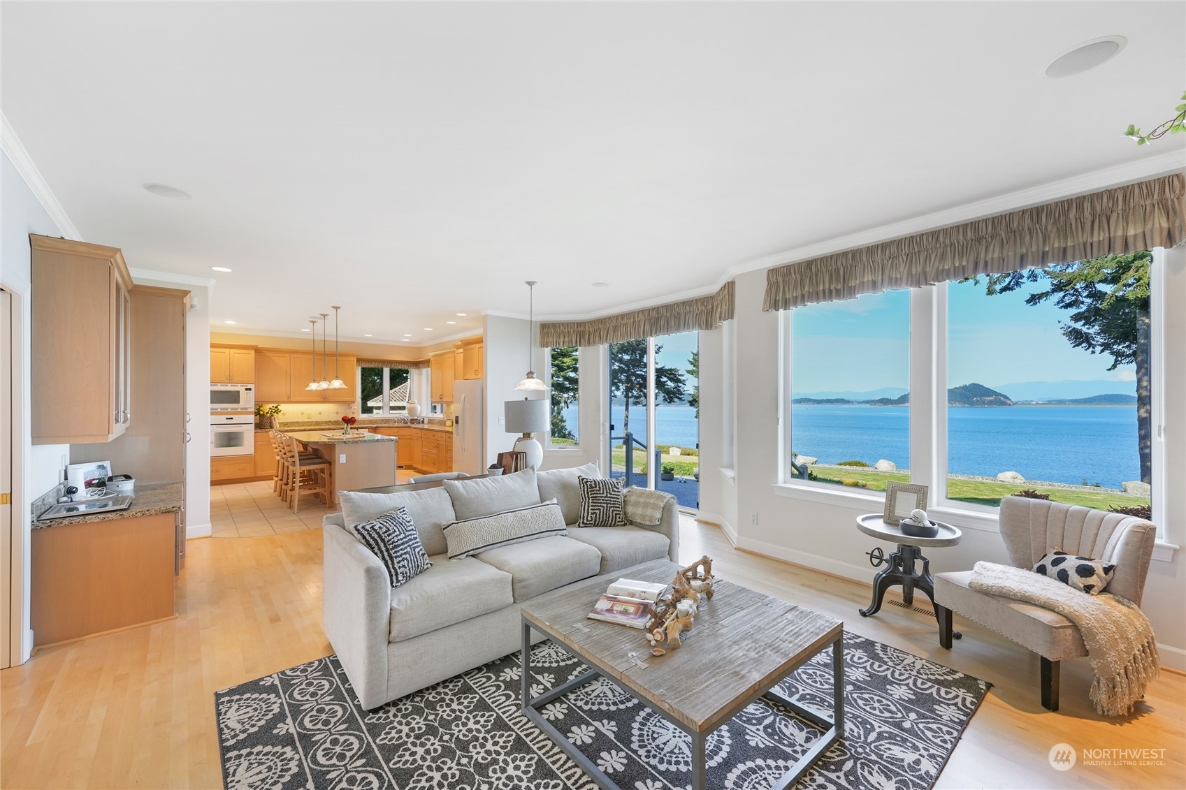 3344 Green Road Oak Harbor, WA 98277 - Photo 8 of 39 Gallery Image 8