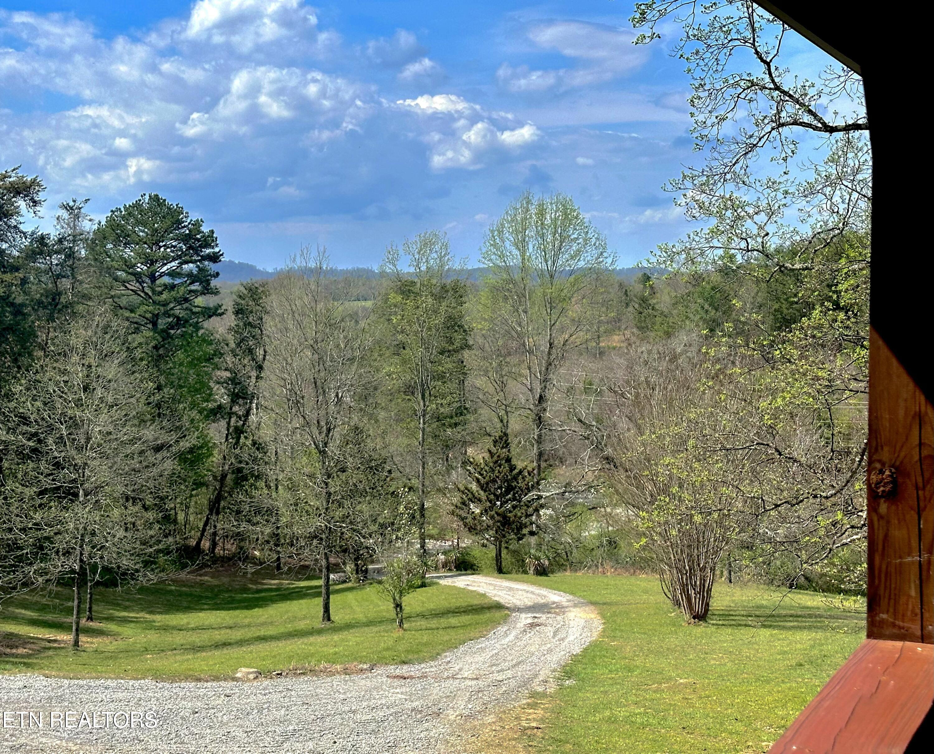 176 Mason Road Madisonville, TN 37354 - Photo 3 of 49 IMG_7524