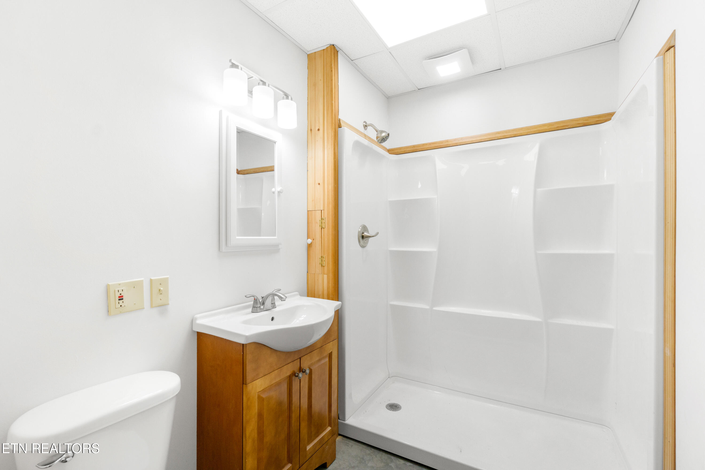 176 Mason Road Madisonville, TN 37354 - Photo 36 of 49 2400 15th Ave.-44