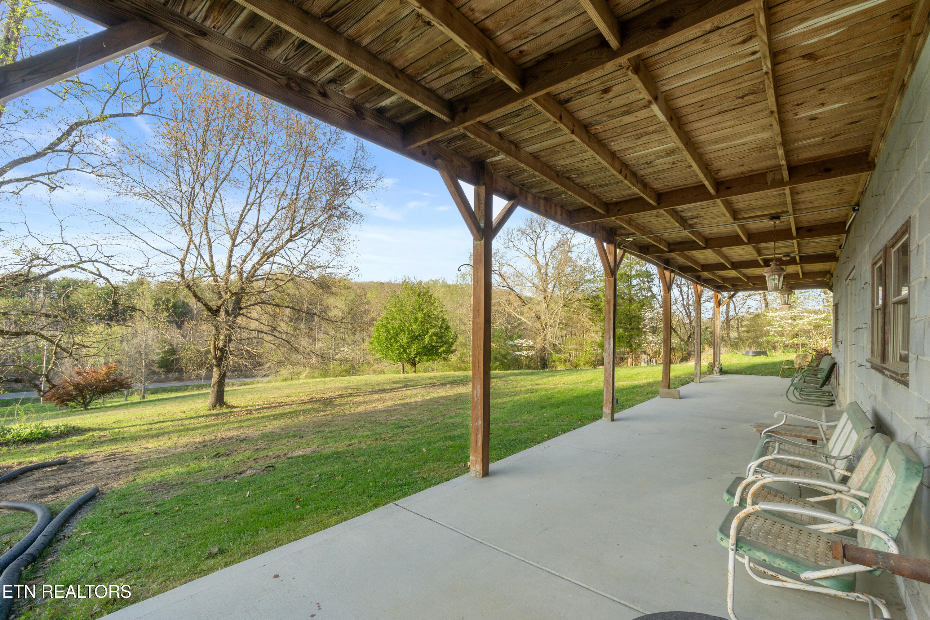 176 Mason Road Madisonville, TN 37354 - Photo 4 of 49 2400 15th Ave.-52