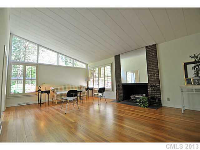 6631 Williams Road Charlotte, NC 28215 - Photo 4 of 14 Gallery Image 4