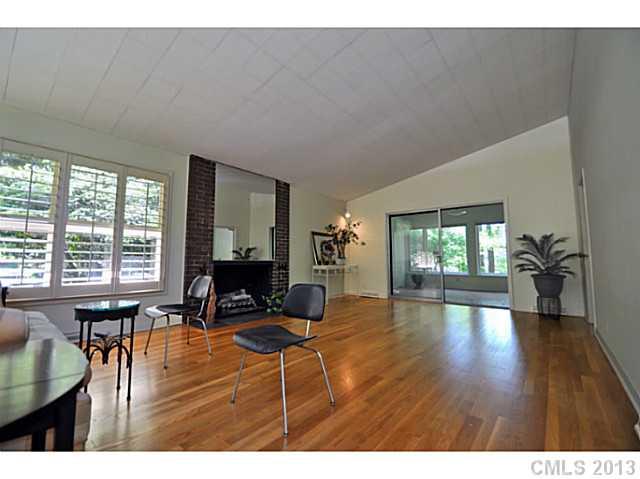 6631 Williams Road Charlotte, NC 28215 - Photo 5 of 14 Gallery Image 5