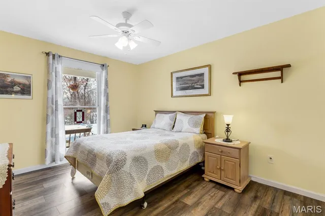 $330,000 | 1902 Glenn Court, Lake Sherwood, MO 63357