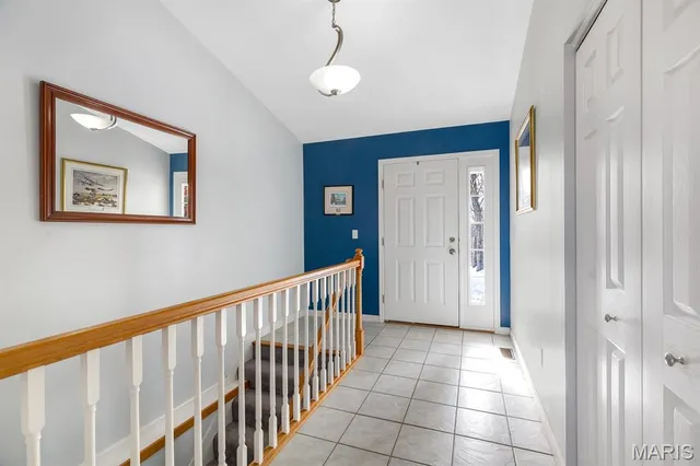 $330,000 | 1902 Glenn Court, Lake Sherwood, MO 63357