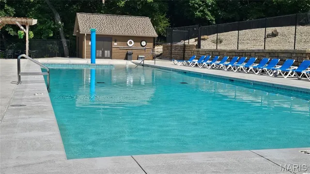 $330,000 | 1902 Glenn Court, Lake Sherwood, MO 63357