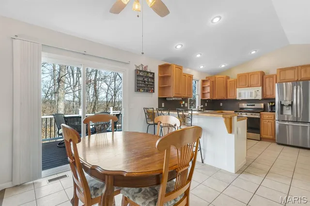 $330,000 | 1902 Glenn Court, Lake Sherwood, MO 63357