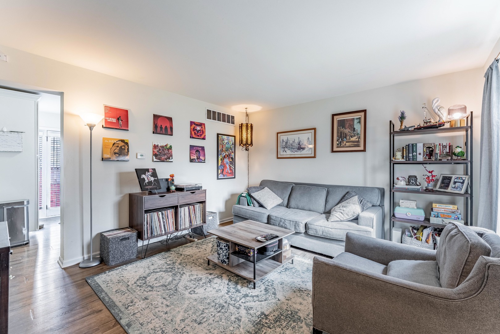 408 Colony Court Bolingbrook, IL 60440 - Photo 3 of 30