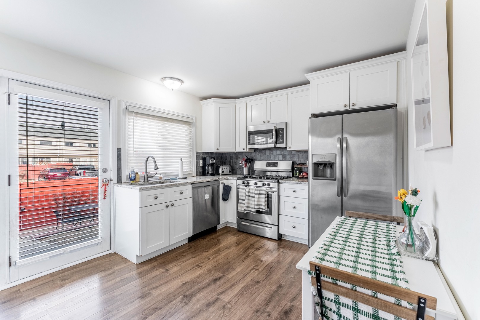 408 Colony Court Bolingbrook, IL 60440 - Photo 5 of 30