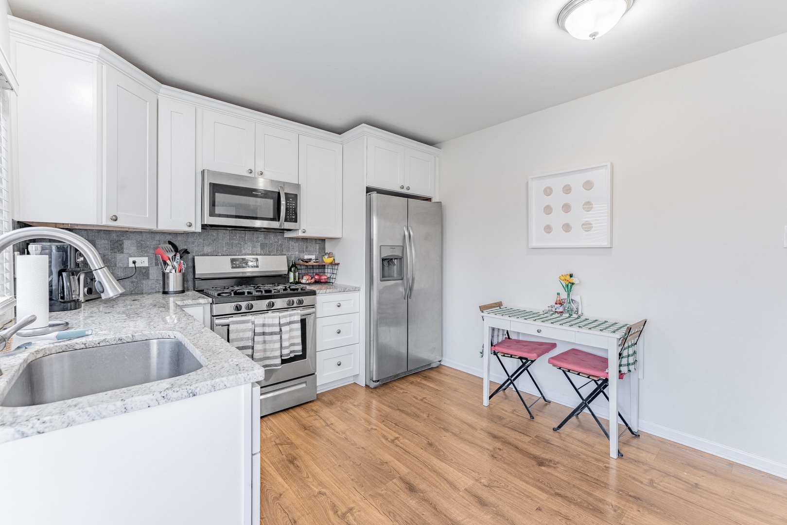 408 Colony Court Bolingbrook, IL 60440 - Photo 7 of 30