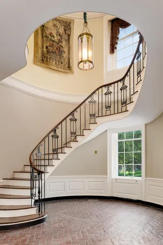 a view of entryway with a front door