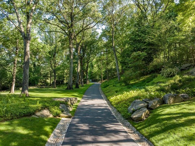 $15,000,000 | 842 Sleepy Hollow Road, Briarcliff Manor, NY 10510