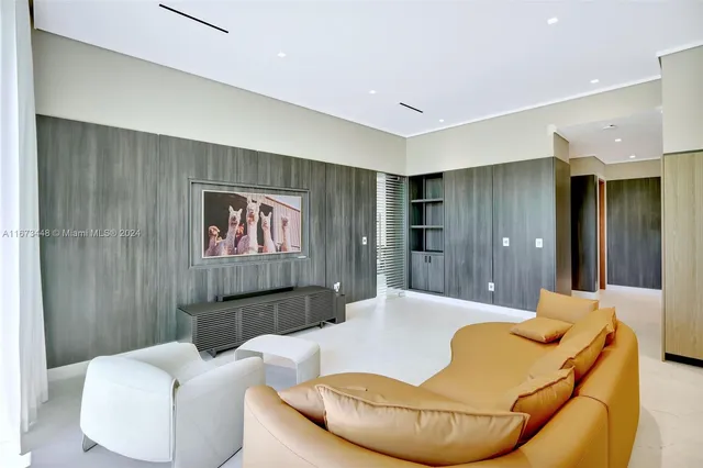 $9,800,000 | 9860 Northeast 5th Avenue Road, Miami Shores, FL 33138