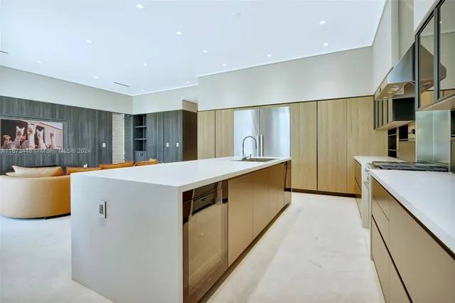 $9,800,000 | 9860 Northeast 5th Avenue Road, Miami Shores, FL 33138