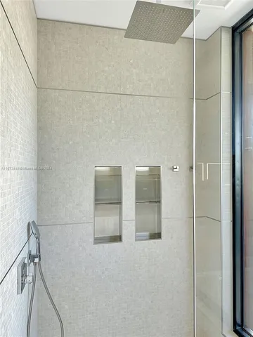 $9,800,000 | 9860 Northeast 5th Avenue Road, Miami Shores, FL 33138