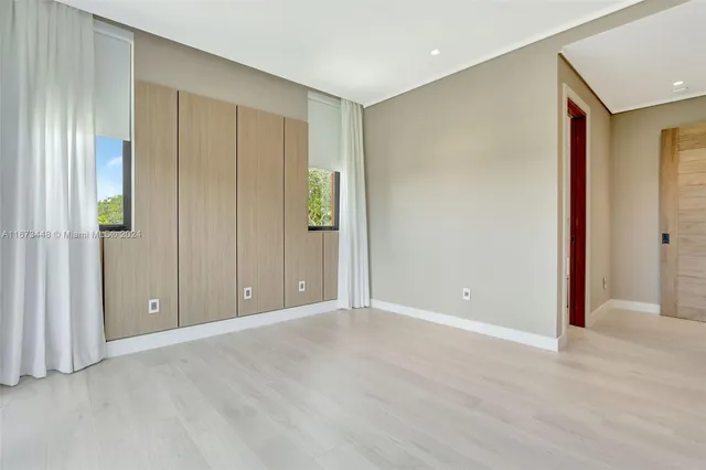 $9,800,000 | 9860 Northeast 5th Avenue Road, Miami Shores, FL 33138