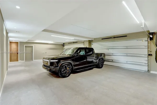 $8,900,000 | 9860 Northeast 5th Avenue Road, Miami Shores, FL 33138