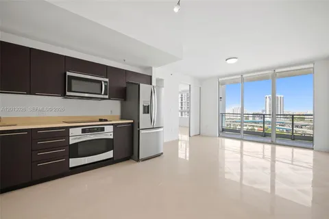 $399,000 | 90 Southwest 3rd Street, Unit 1608, Miami, FL 33130