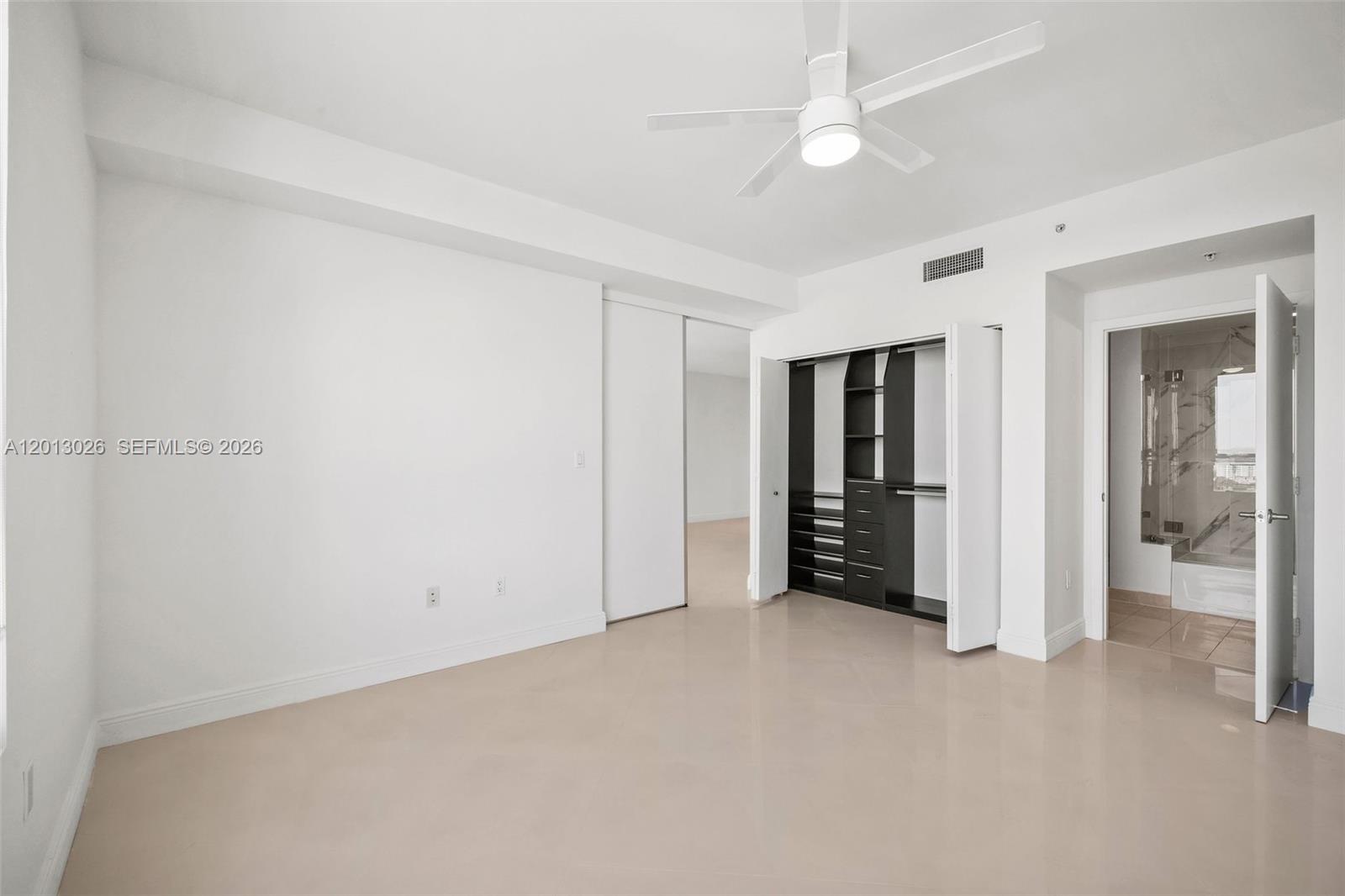 90 Southwest 3rd Street, Unit 1608 Miami, FL 33130 - Photo 13 of 41