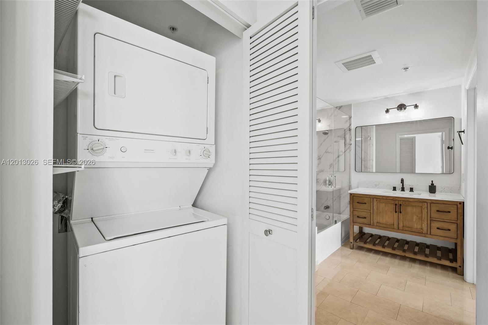90 Southwest 3rd Street, Unit 1608 Miami, FL 33130 - Photo 17 of 41