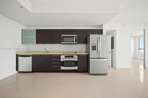 $399,000 | 90 Southwest 3rd Street, Unit 1608, Miami, FL 33130