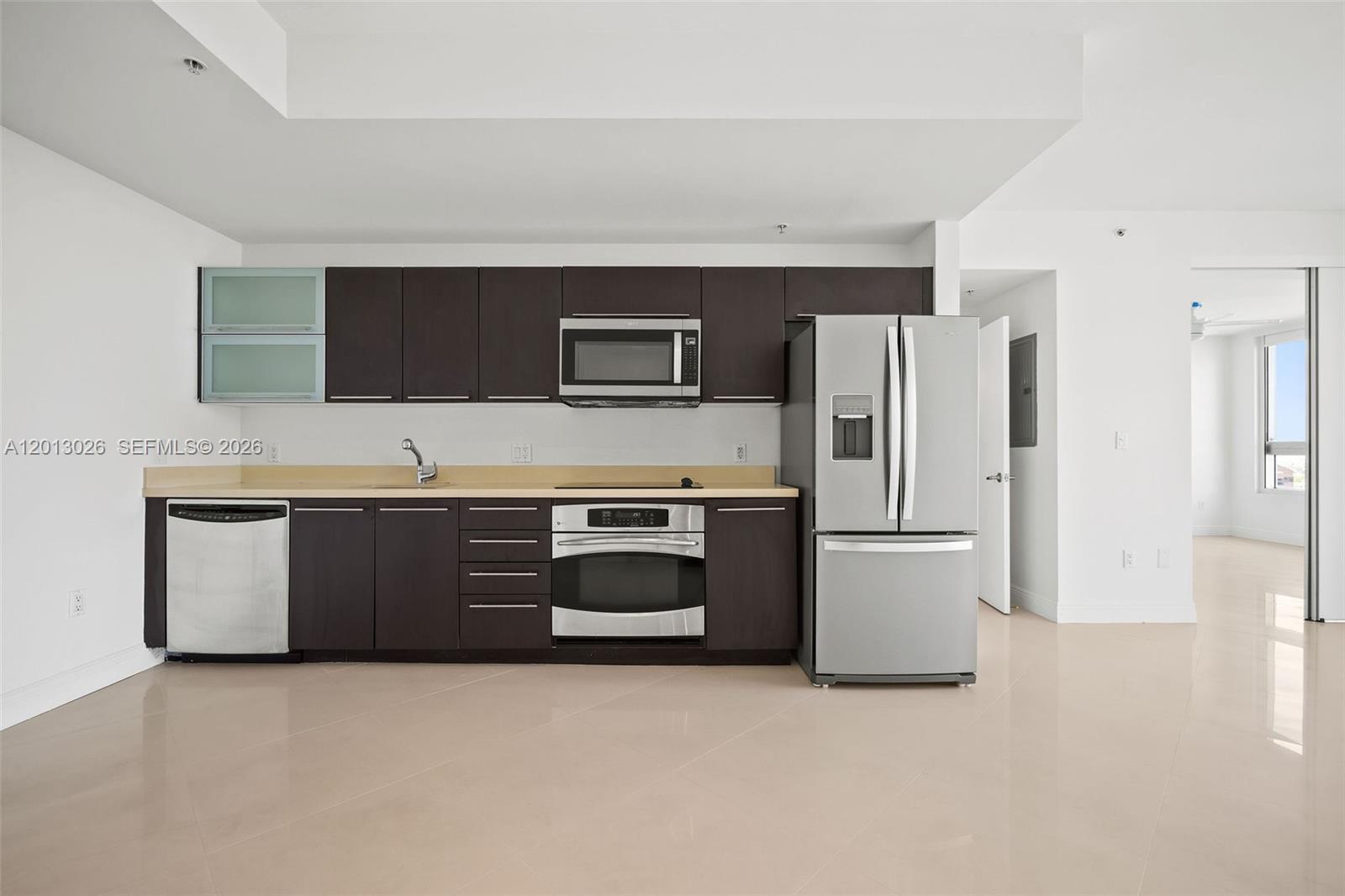 90 Southwest 3rd Street, Unit 1608 Miami, FL 33130 - Photo 3 of 41