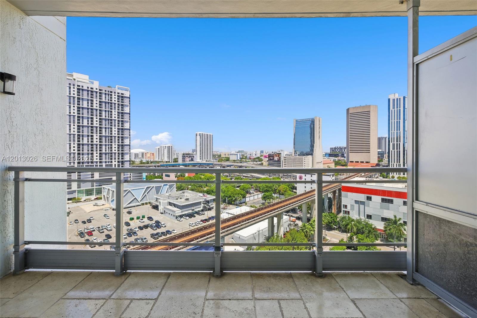 90 Southwest 3rd Street, Unit 1608 Miami, FL 33130 - Photo 6 of 41
