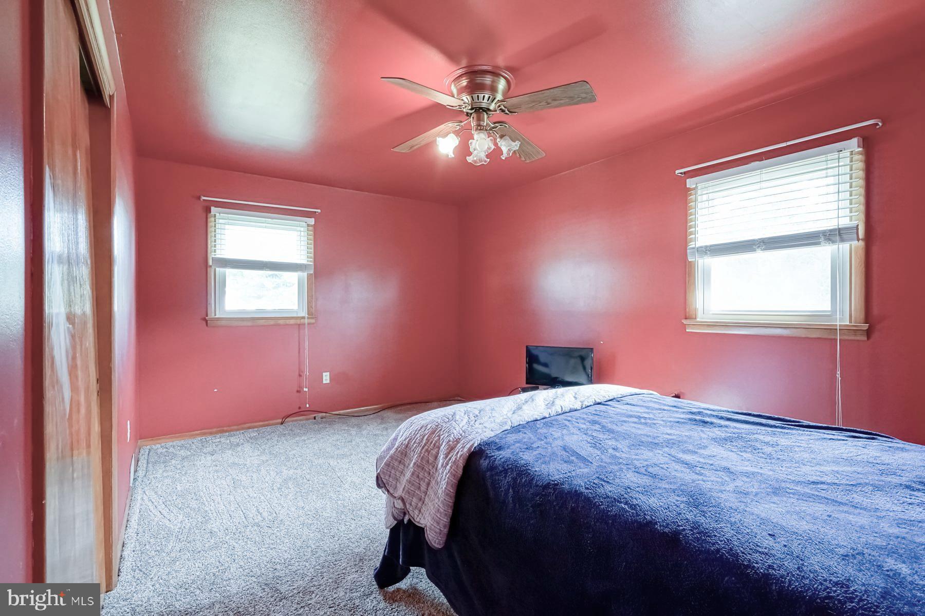 79 Harvard Road Pennsville, NJ 08070 - Photo 23 of 45 Bedroom 3 with newer carpet