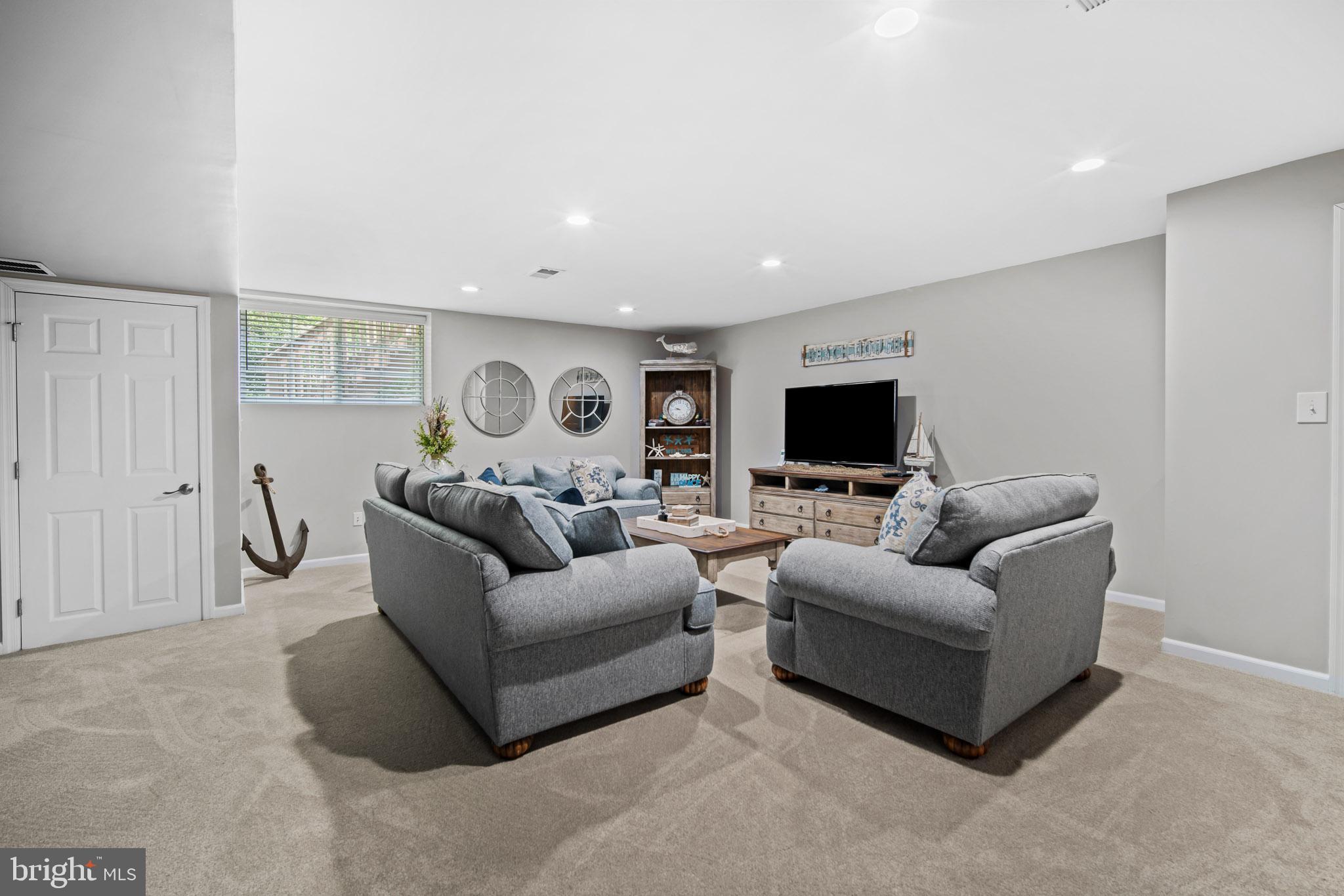 103 Windward Drive Manahawkin, NJ 08050 - Photo 36 of 41