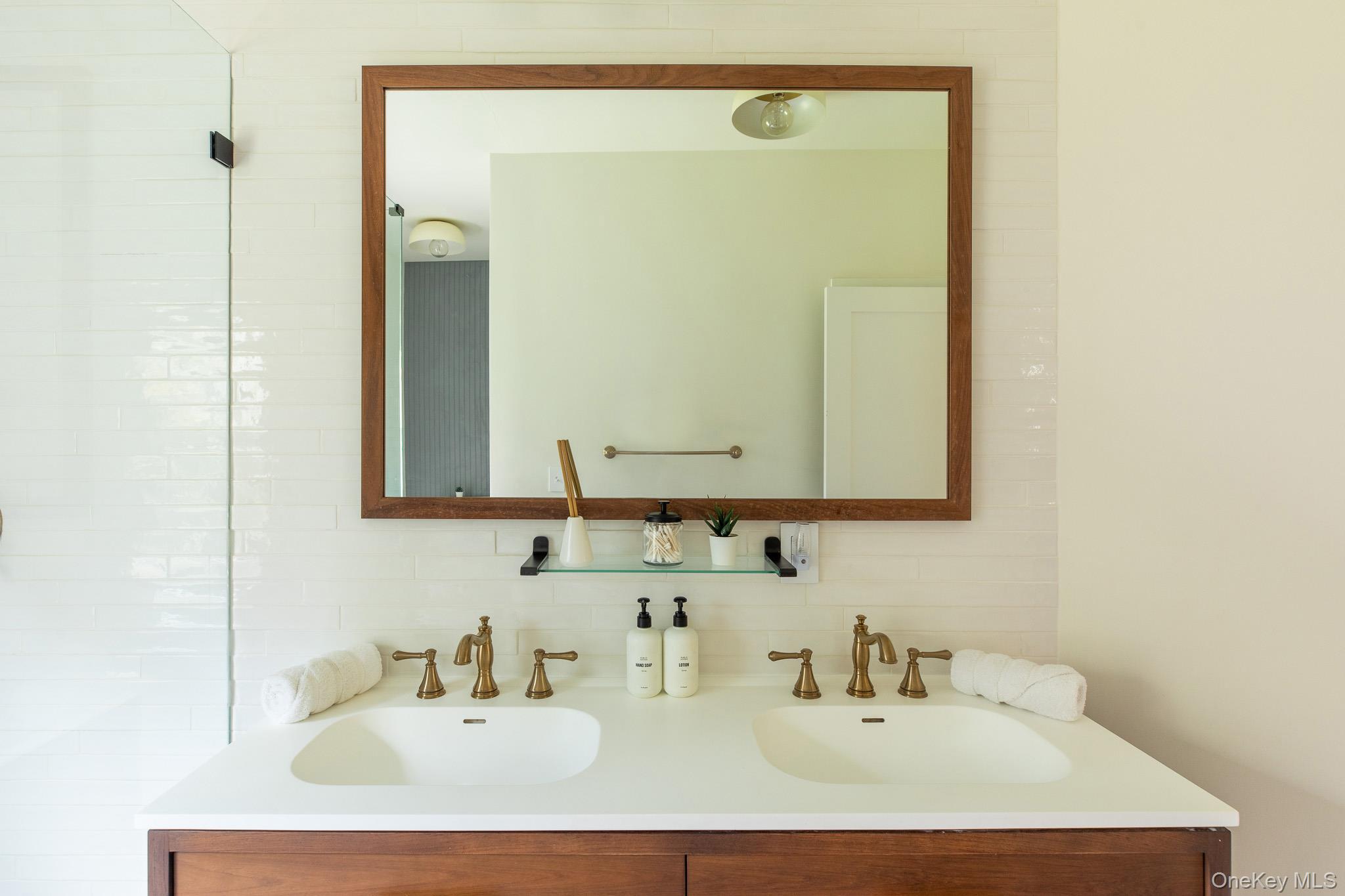 483 Acorn Hill Road Olivebridge, NY 12461 - Photo 26 of 50 Full bath with tasteful backsplash and double vanity