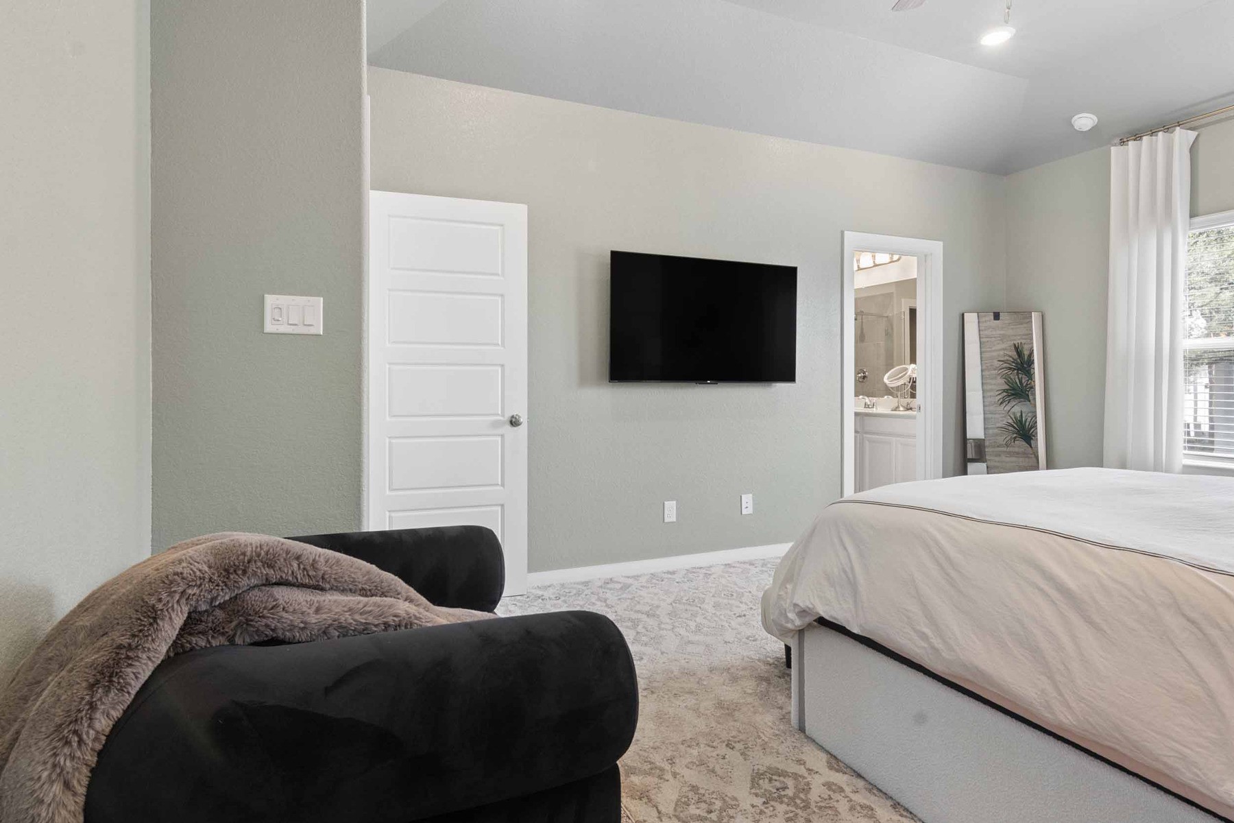 8519 Rising Strm Drive Houston, TX 77063 - Photo 15 of 32 Gallery Image 15