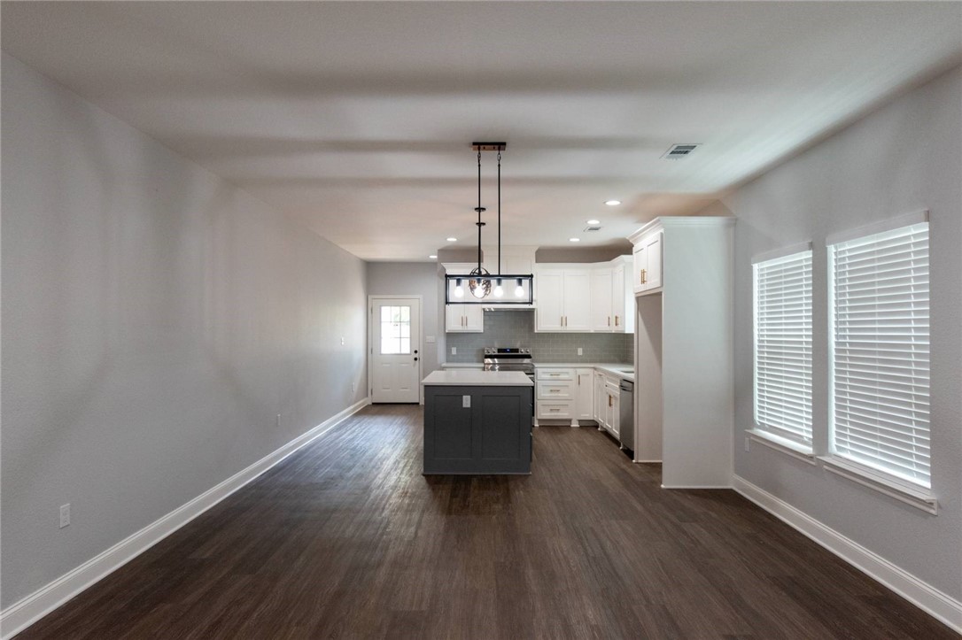 1924 Summer Avenue Waco, TX 76708 - Photo 4 of 22