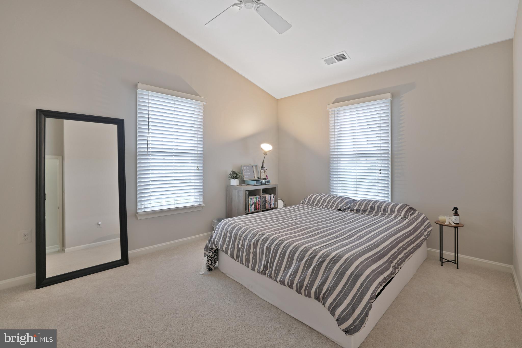 114 Ridgepoint Place Gaithersburg, MD 20878 - Photo 15 of 24 Gallery Image 15