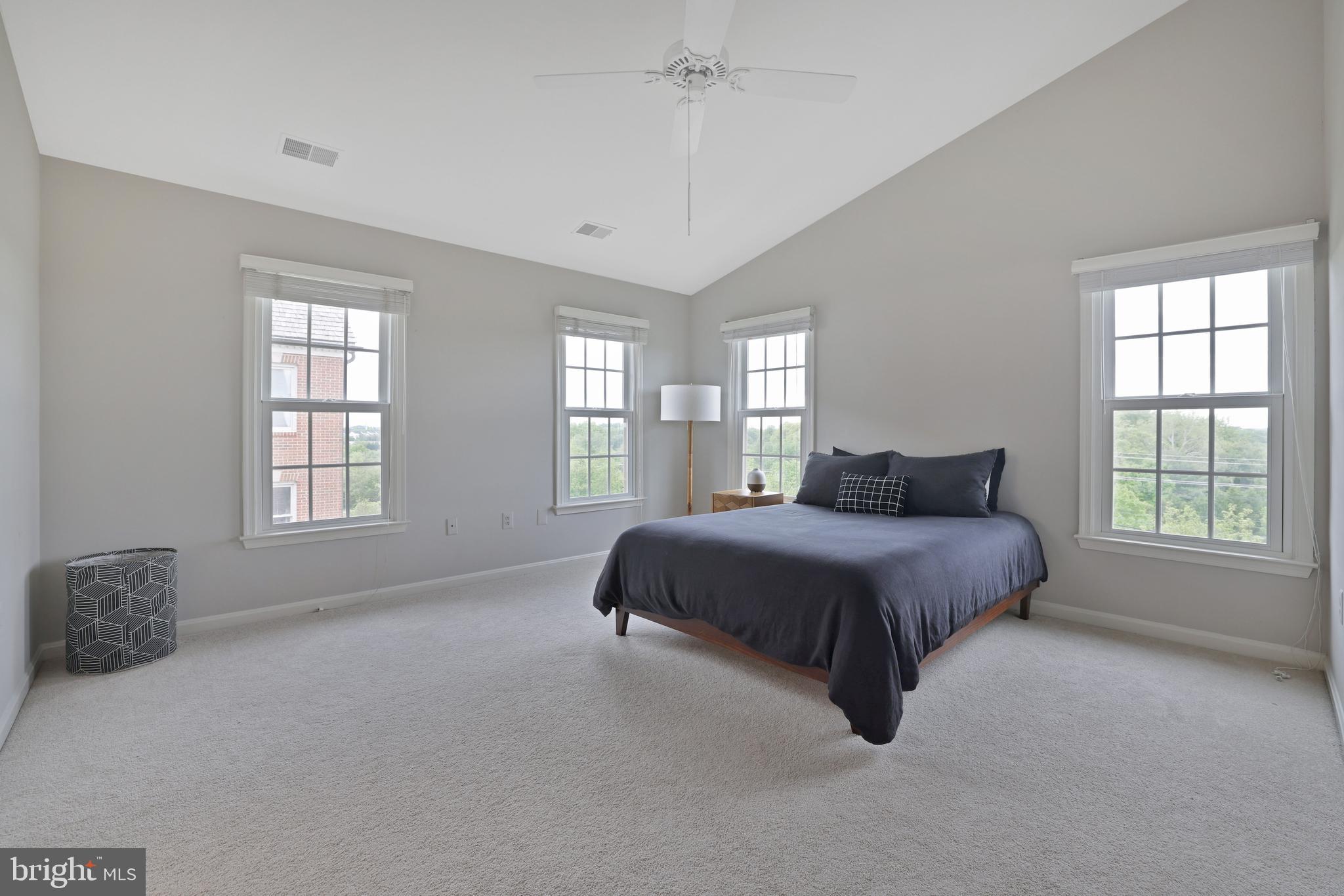114 Ridgepoint Place Gaithersburg, MD 20878 - Photo 17 of 24 Gallery Image 17
