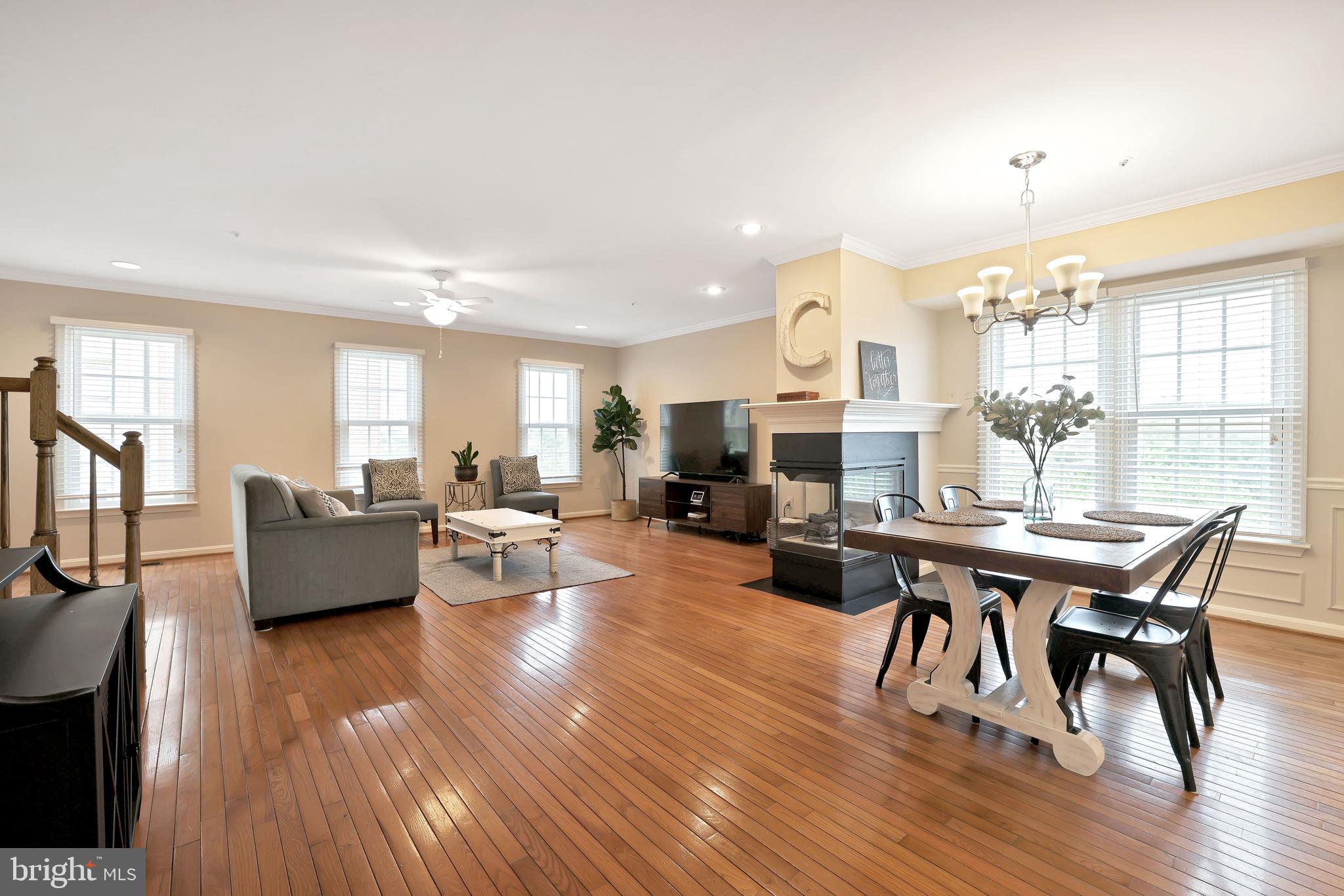 114 Ridgepoint Place Gaithersburg, MD 20878 - Photo 2 of 24 Gallery Image 2