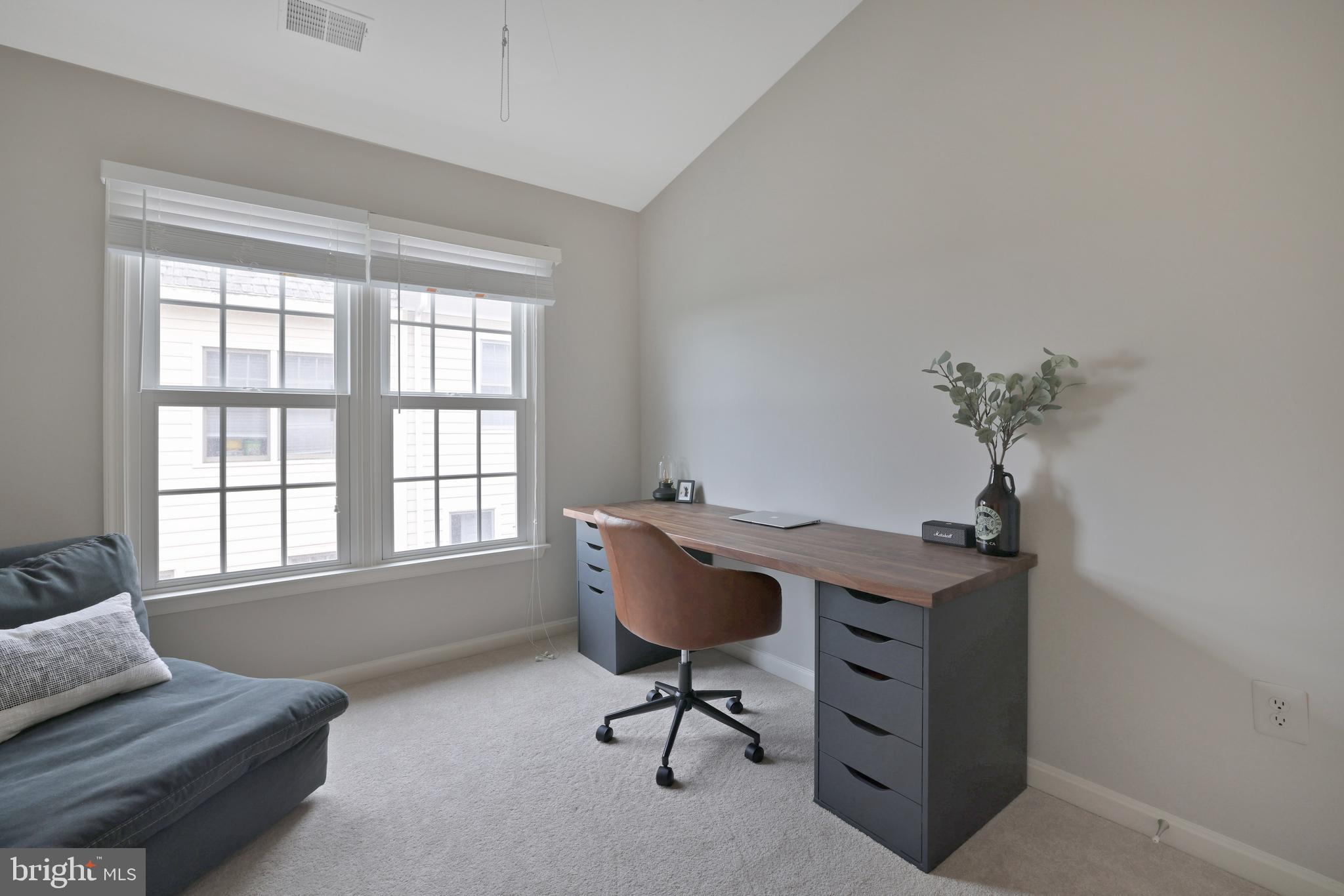 114 Ridgepoint Place Gaithersburg, MD 20878 - Photo 21 of 24 Gallery Image 21