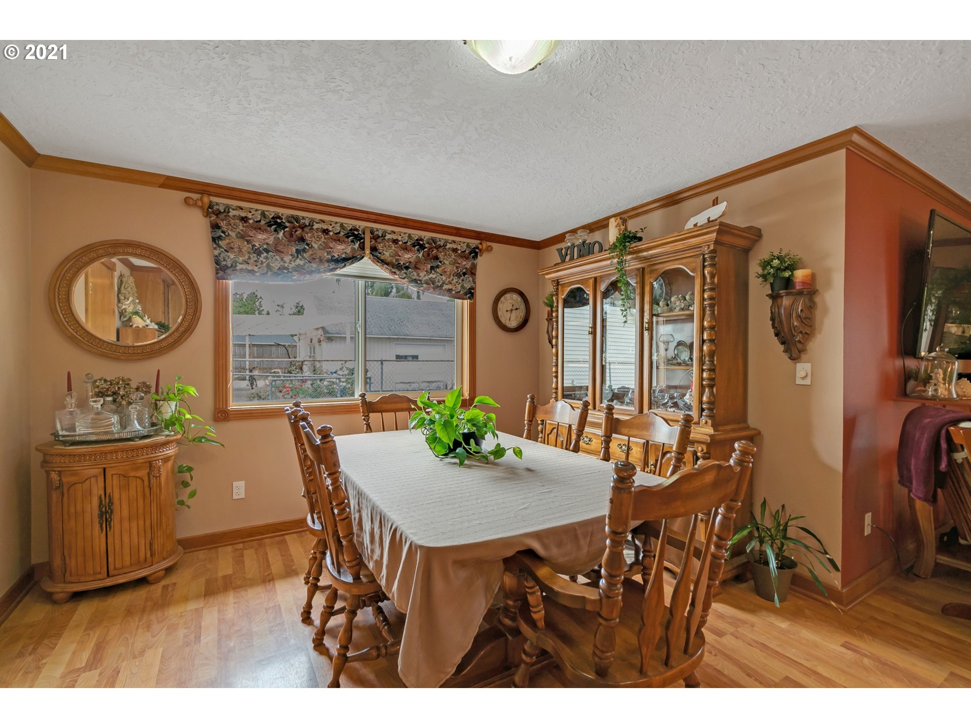143 Barker Road Oregon City, OR 97045 - Photo 10 of 27 Gallery Image 10