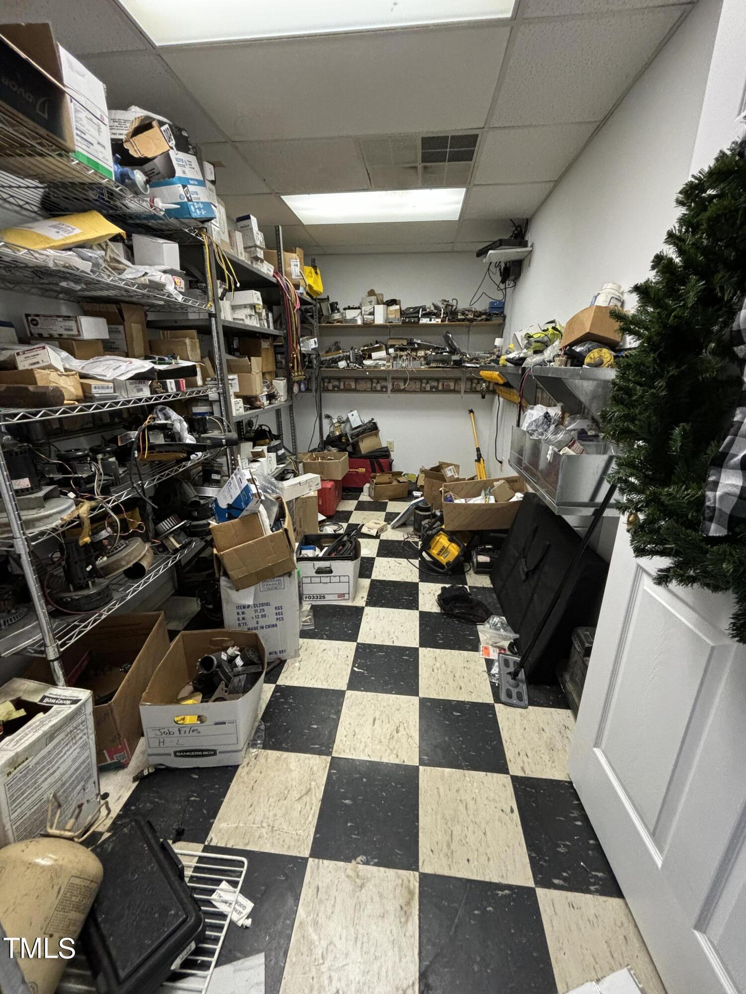 175 Satterwhite Point Road Henderson, NC 27537 - Photo 7 of 10 IMG_7563